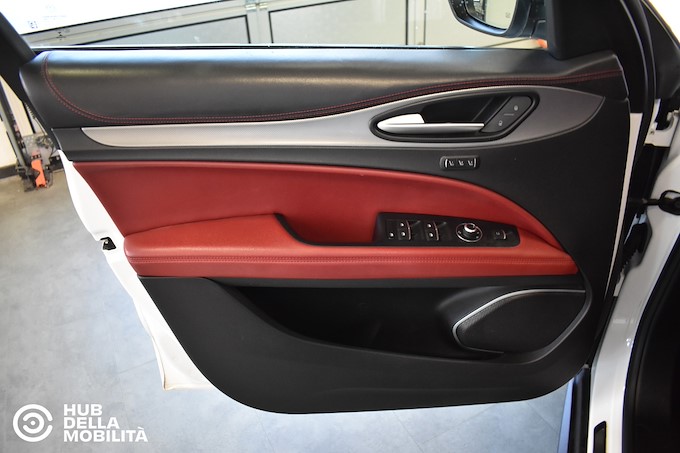 ALFA ROMEO Stelvio 2.2 Turbodiesel 210 CV AT8 Q4 Super